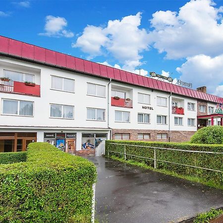 扎提斯弗朗齐谢克拉则尼酒店 Františkovy Lázně 外观 照片